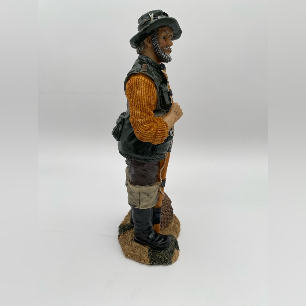 A.C.Ltd Gone Fishing Fisherman Resin Figurine - Hand Painted Resin Statue 9" - Picture 5 of 8